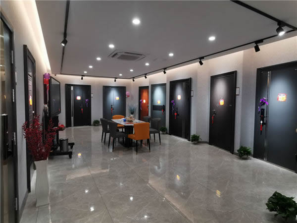 600㎡王力南寧新形象旗艦店，開業(yè)當(dāng)天業(yè)績就突破30萬