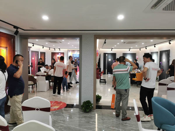 600㎡王力南寧新形象旗艦店，開業(yè)當(dāng)天業(yè)績就突破30萬