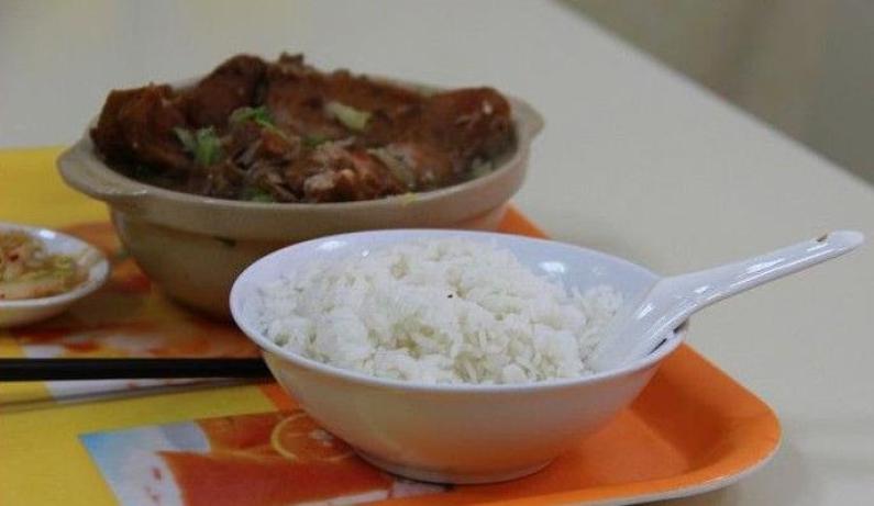 啃得旺排骨米饭加盟