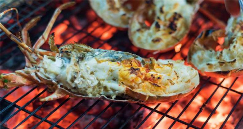 车站海鲜烧烤加盟