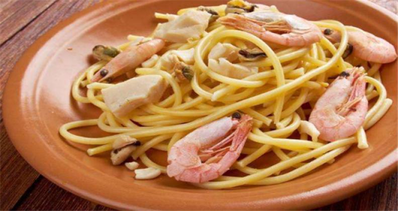 陈干溜面馆加盟