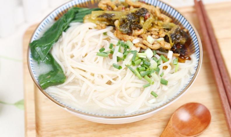 城市沙滩面馆加盟