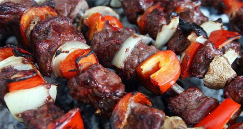 程帅烧烤店加盟