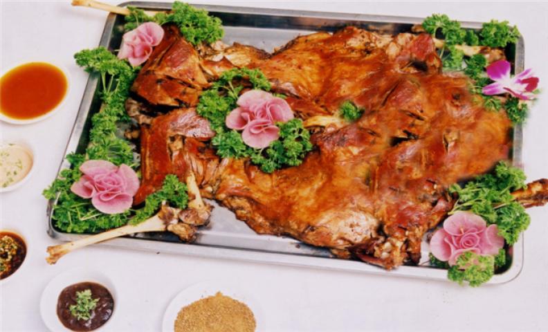 储香门烤全羊加盟