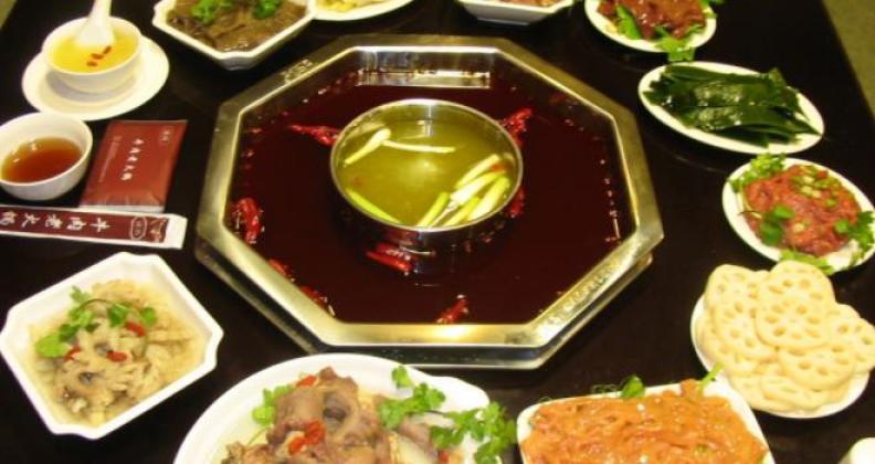 川椒龙妹火锅加盟