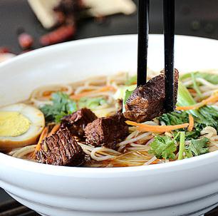 加州牛肉面加盟