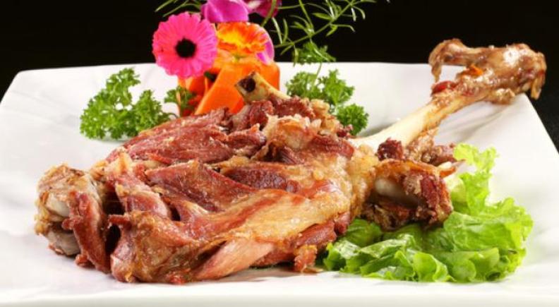 传说炭烤羊腿串吧加盟