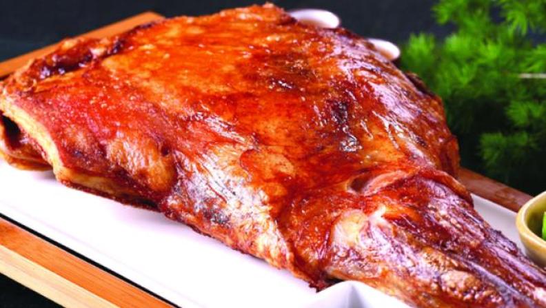 传说炭烤羊腿串吧加盟