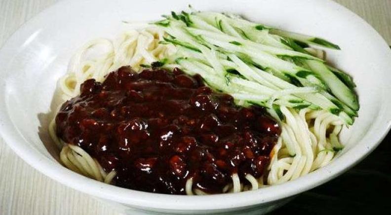 春花老杂酱面加盟 春花老杂酱面加盟