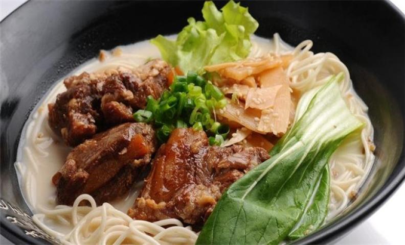 翠湖典记面庄加盟