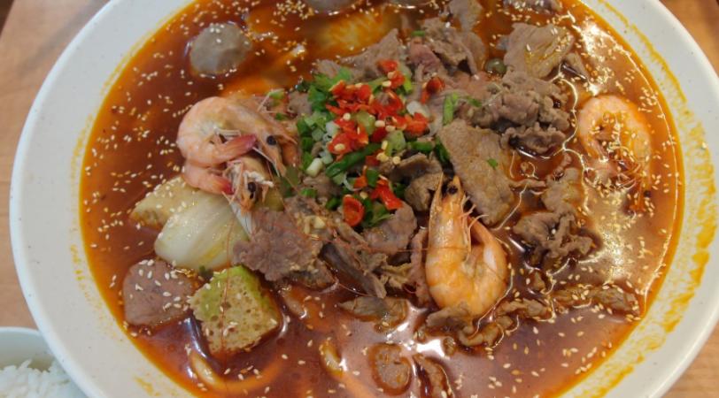 嘻嘻哈哈冒菜加盟