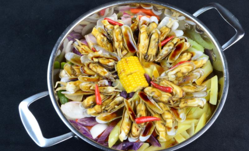 香公香婆七品焖锅加盟