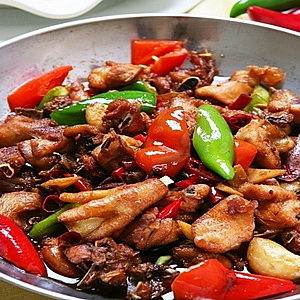 巴湘情傻儿焖锅