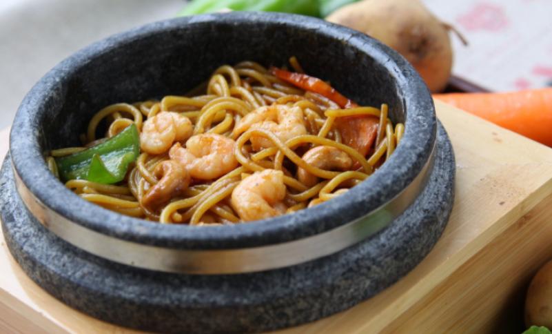 十月丰石锅菜加盟