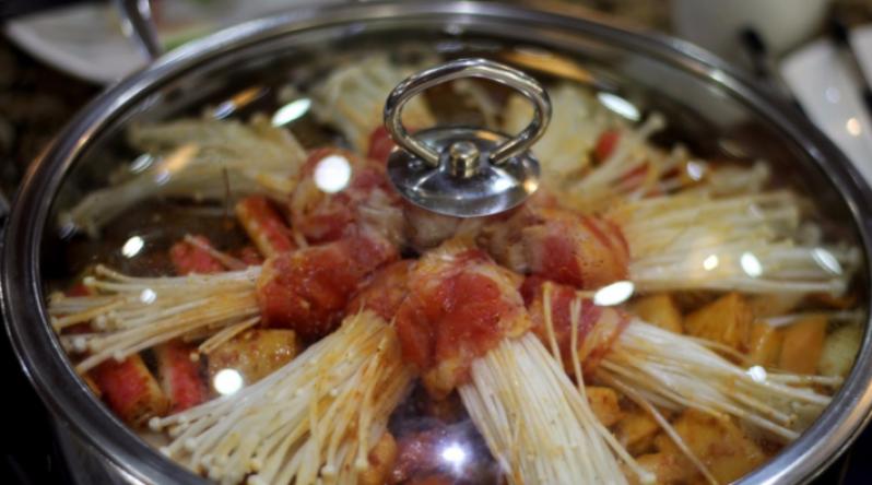 京御煌三汁焖锅加盟