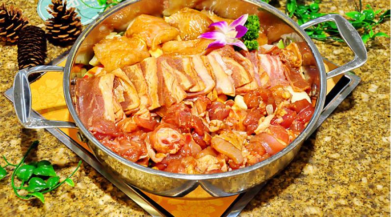 煌品三汁焖锅加盟