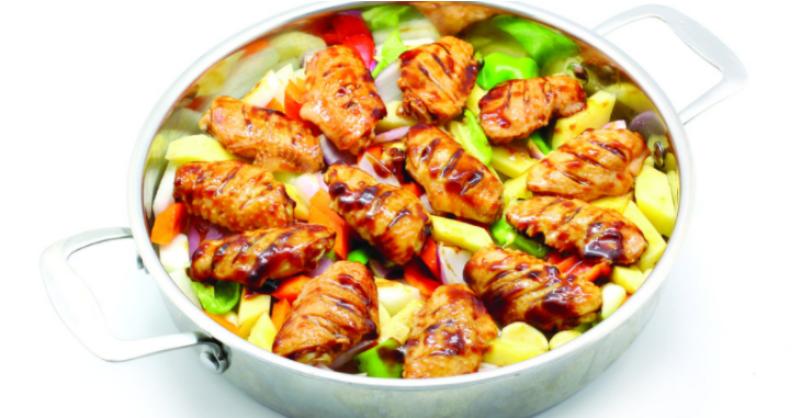 蜀八婆香汁焖锅加盟