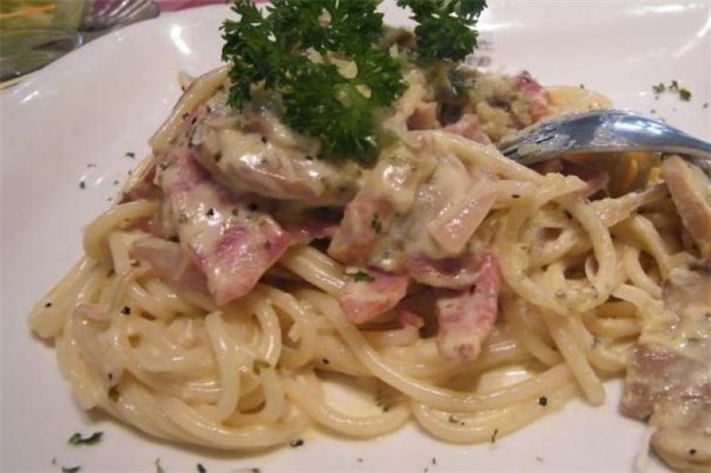 季诺意式休闲餐厅加盟