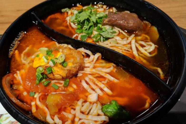 诸葛熊猫火锅面加盟