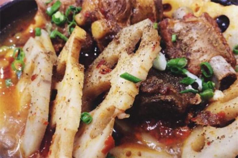 任吉老砂锅加盟