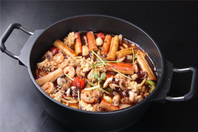 锅之恋焖锅加盟