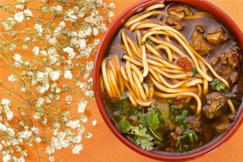 牛吃草面馆加盟