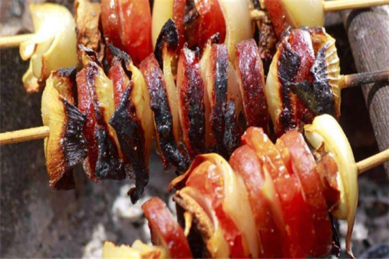 爱出没烧烤西餐吧加盟