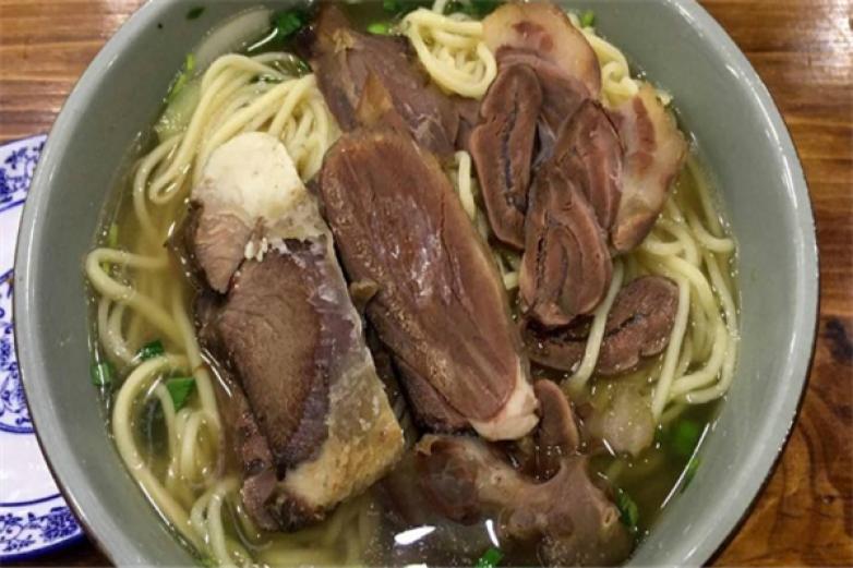 阿鞑阿玛牛肉面加盟