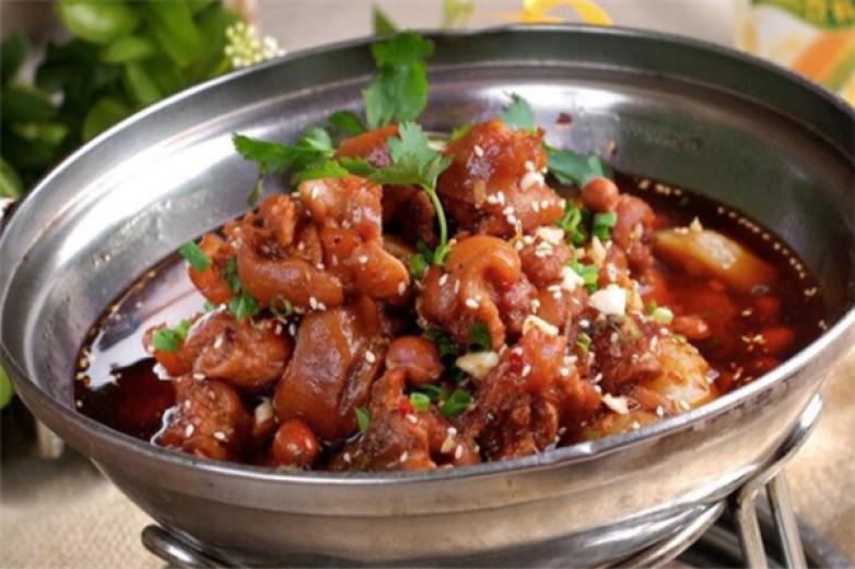 鑫龙福麻辣香锅加盟