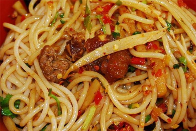 寅春百年老卤面加盟