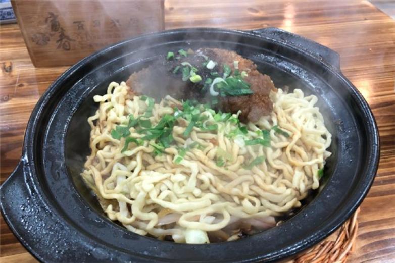 寅春百年老卤面加盟