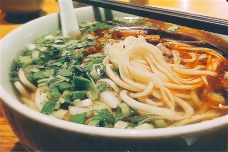 伊禾藏香牛肉面加盟