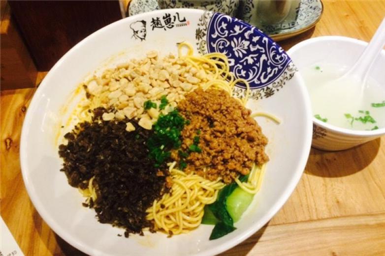 赵崽儿川式面品加盟