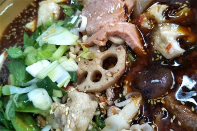 竹篓香冒菜加盟