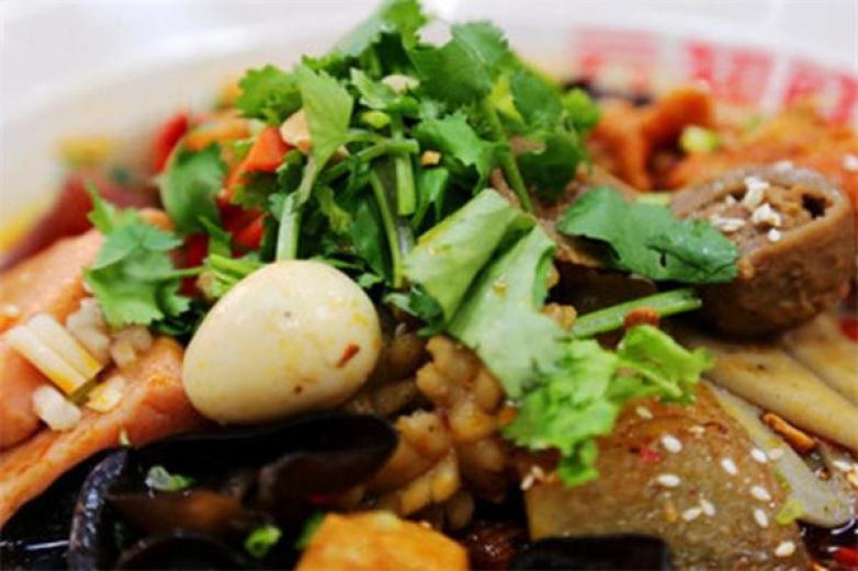 云知鲜骨汤冒菜加盟