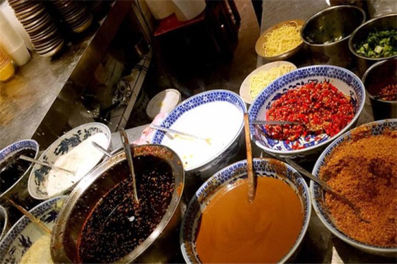 小名堂担担甜水面加盟