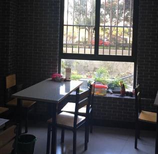 小钦差冒菜加盟