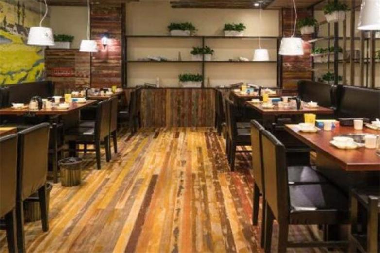 竹篓记冒菜加盟