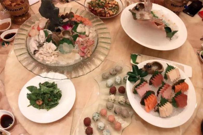 怡乡春竹海鲜自助加盟