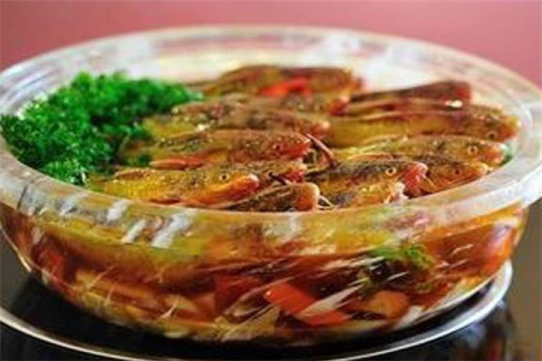 本大叔水晶焖锅加盟