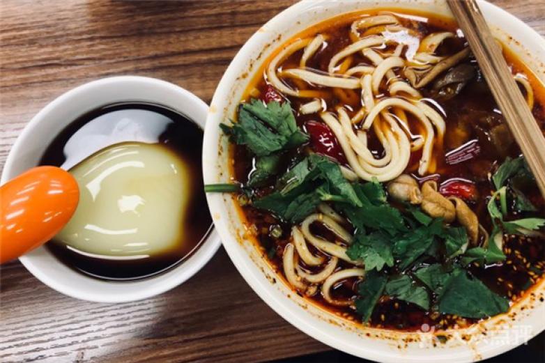 巴味仙面庄加盟