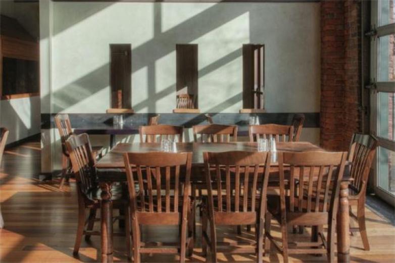 莱茵阁西餐厅加盟