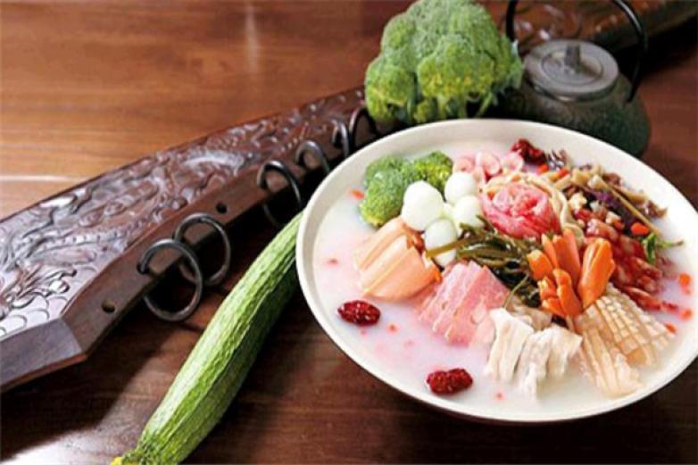 三顾茅庐冒菜加盟