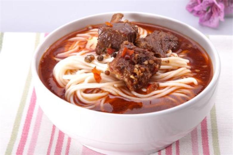 九佰碗老汤面加盟