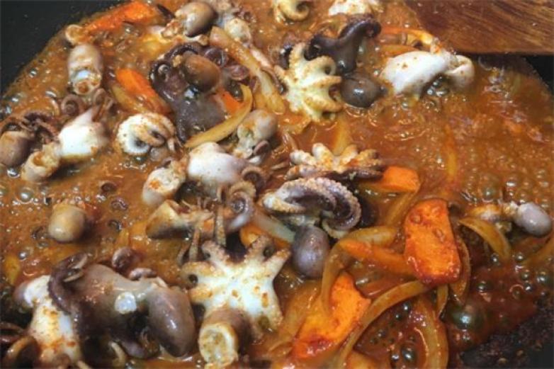 名家火章鱼加盟