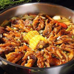 黄帝煌三汁焖锅