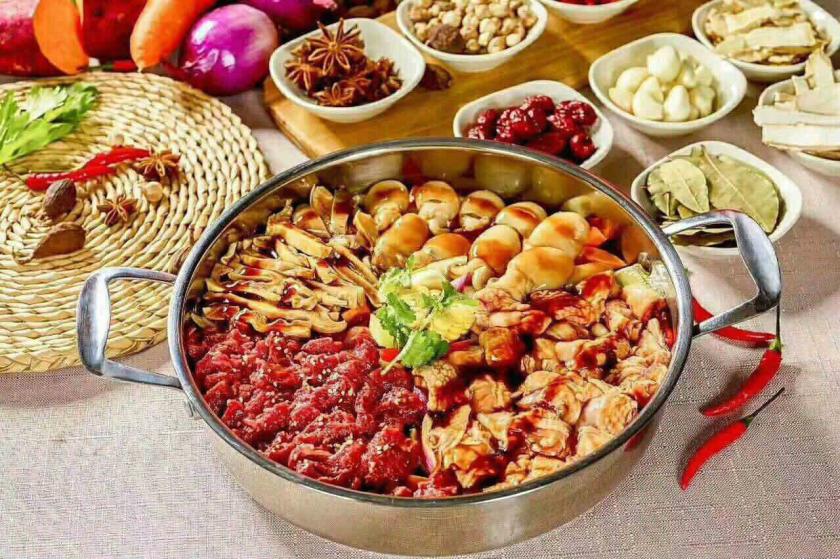 怪味合焖锅加盟