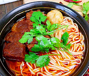本穆牛肉面
