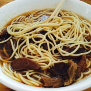鼎牛牛肉面馆