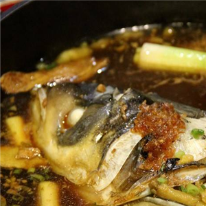 胖子鱼头鱼火锅